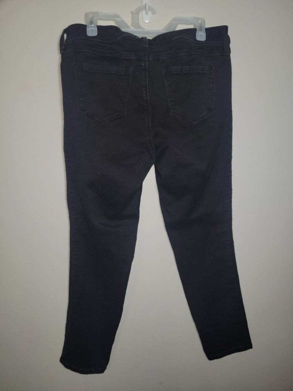 Torrid 16T Black Luxe Skinny Jeans - Picture 2 of 7